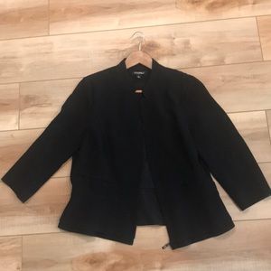 ROZ AND ALI Black Blazer. Size 10